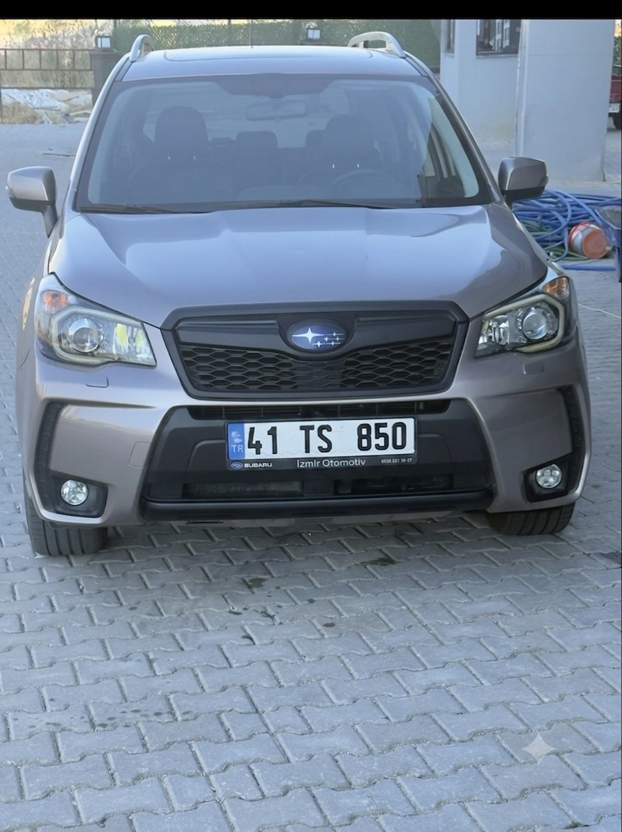 2014 forester XT servis bakımlı